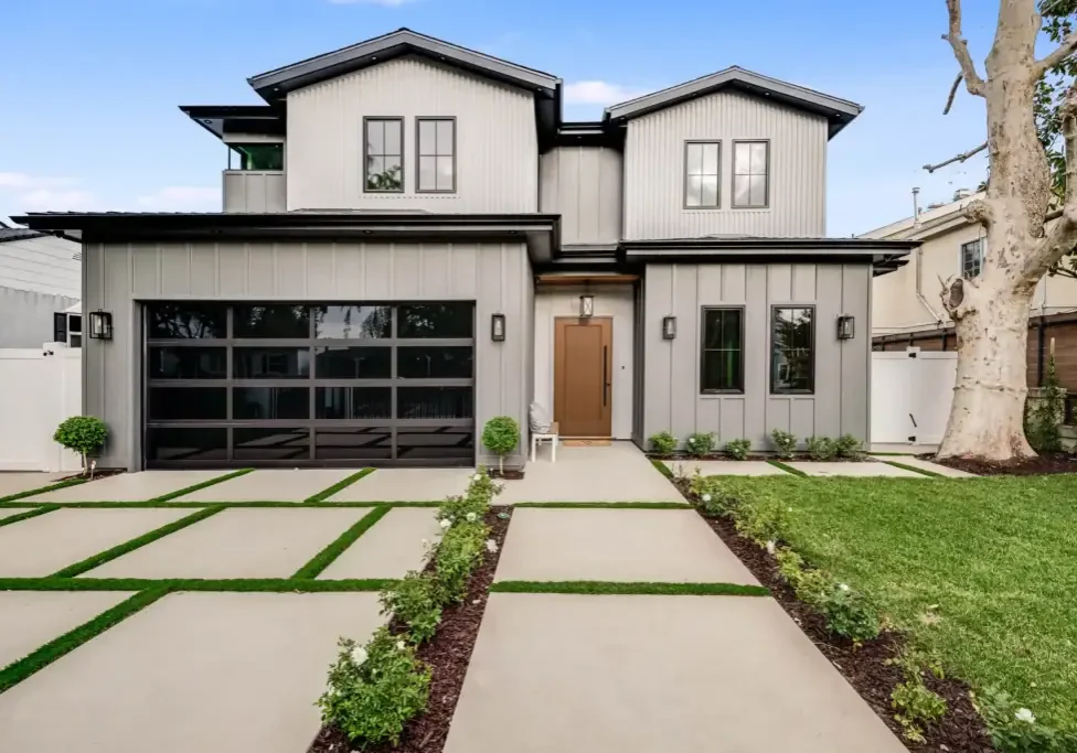 Plastpro Woodgrain Fiberglass Doors